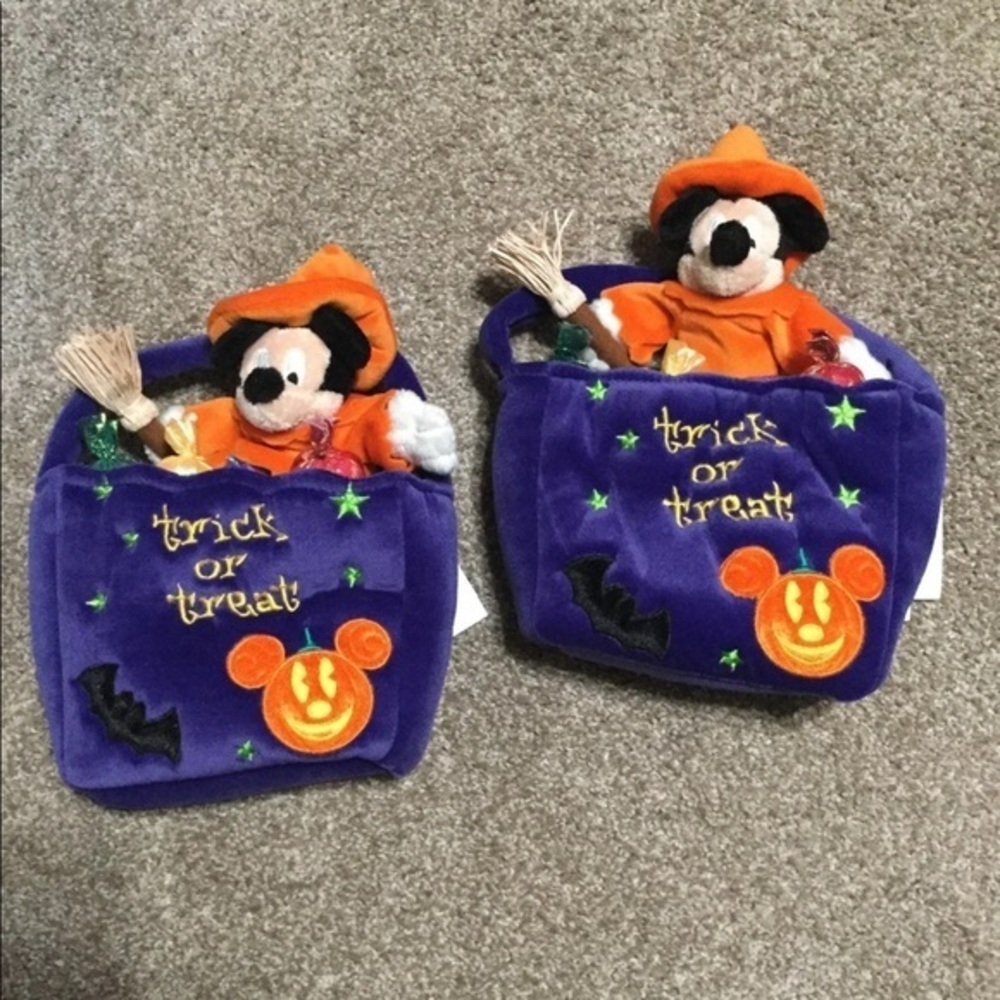 🆕Disney Store halloween novelty 2 ea